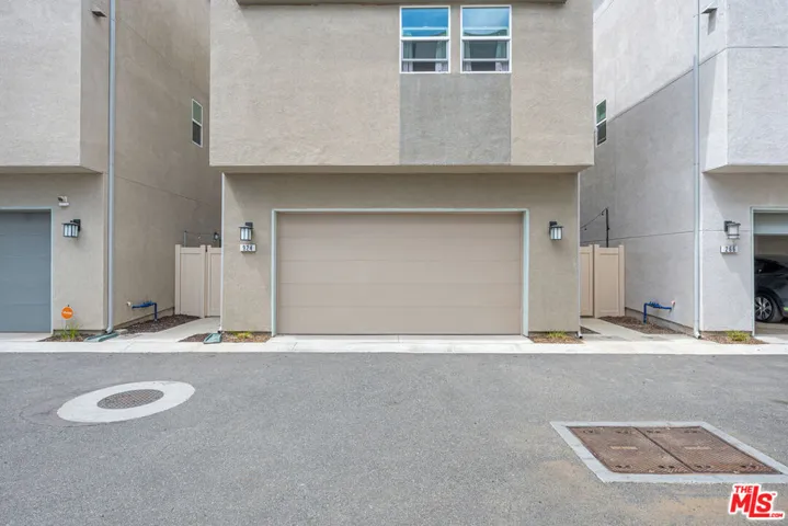 924 E 3rd Street, Santa Ana, California 92701