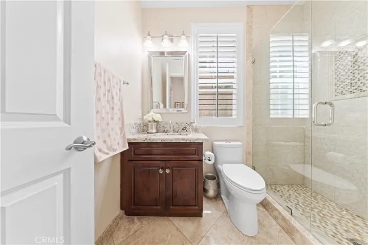Downstairs full bath
