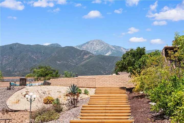 10140 Jacaranda Court, Rancho Cucamonga, California 91737