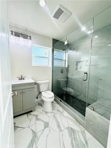 9318 Encino Ave, Northridge, California 91325