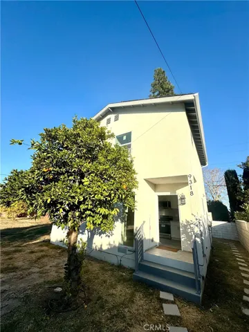 9318 Encino Ave, Northridge, California 91325