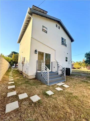 9318 Encino Ave, Northridge, California 91325