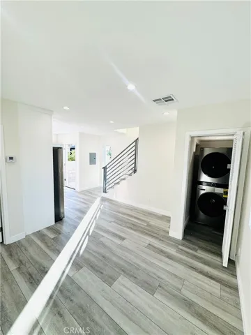 9318 Encino Ave, Northridge, California 91325