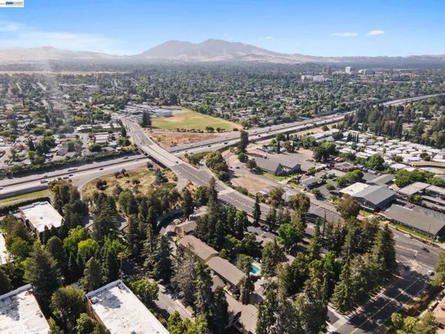 2131 Northwood Cir D, Concord, California 94520