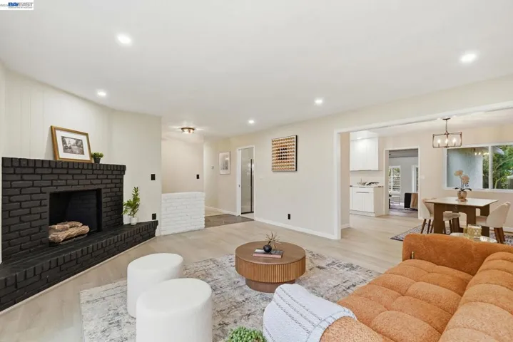 92 Welle Rd, Crockett, California 94525