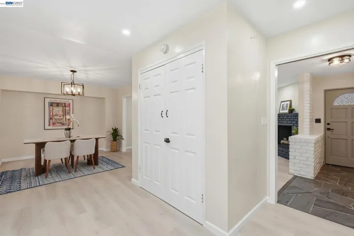 92 Welle Rd, Crockett, California 94525