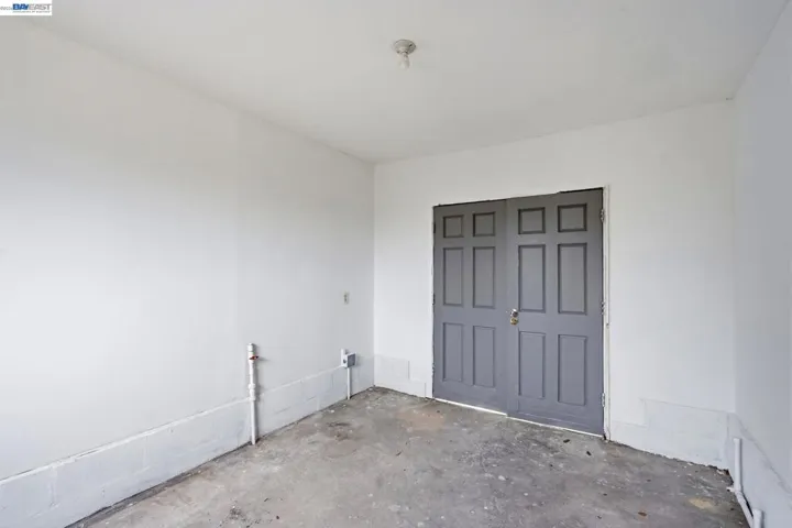 92 Welle Rd, Crockett, California 94525