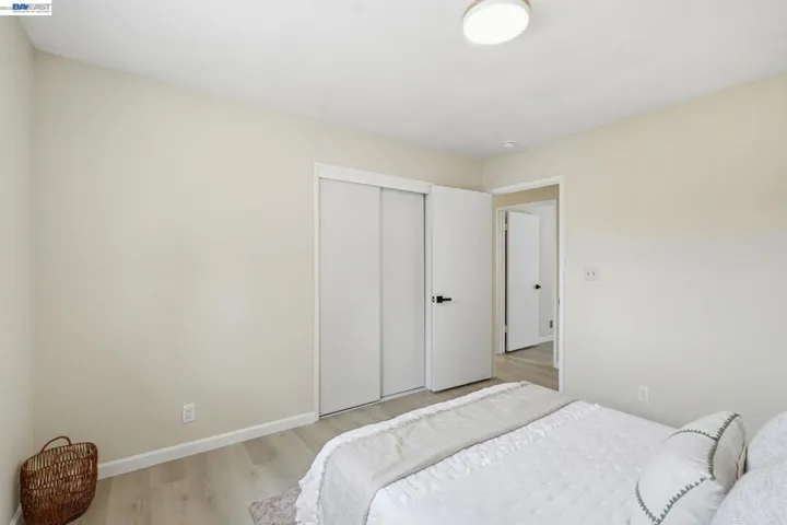 92 Welle Rd, Crockett, California 94525