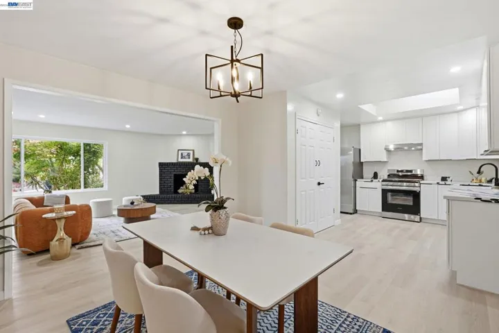 92 Welle Rd, Crockett, California 94525