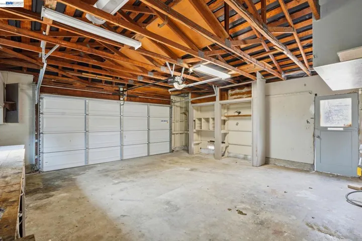 92 Welle Rd, Crockett, California 94525