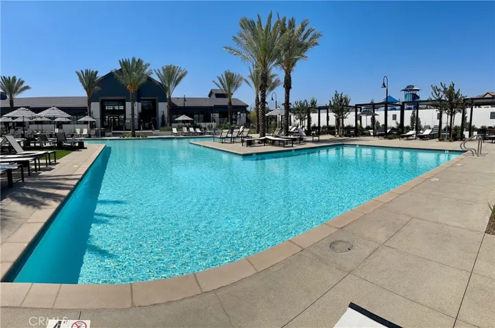5956 Altyn Drive, Eastvale, California 92880