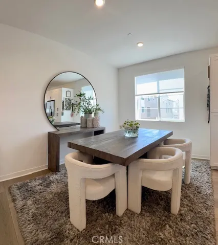 5956 Altyn Drive, Eastvale, California 92880