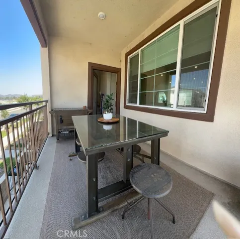 5956 Altyn Drive, Eastvale, California 92880