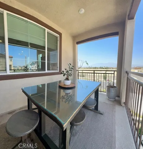 5956 Altyn Drive, Eastvale, California 92880