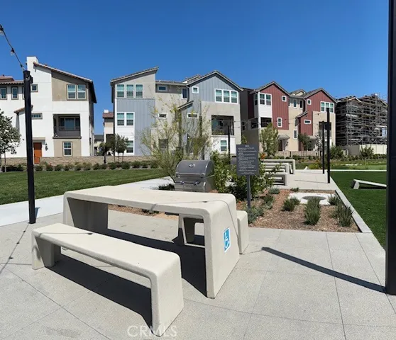 5956 Altyn Drive, Eastvale, California 92880