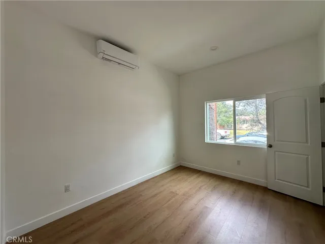 1231 Oak Street, Santa Ana, California 92707