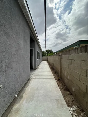 1231 Oak Street, Santa Ana, California 92707