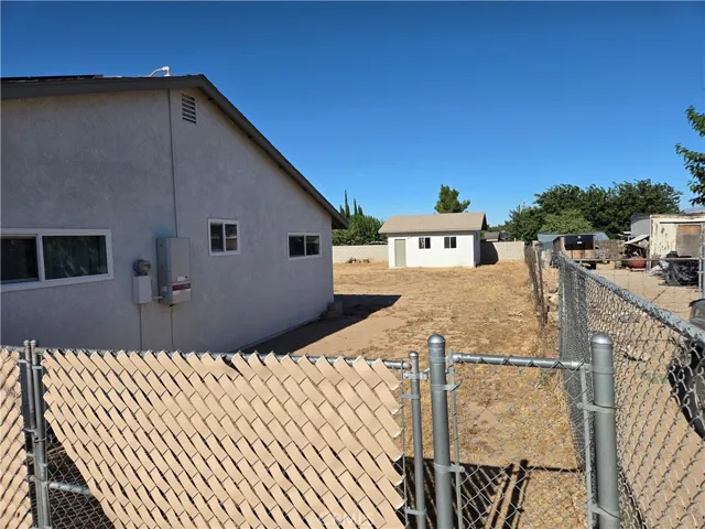 10387 Portland, Hesperia, California 92345