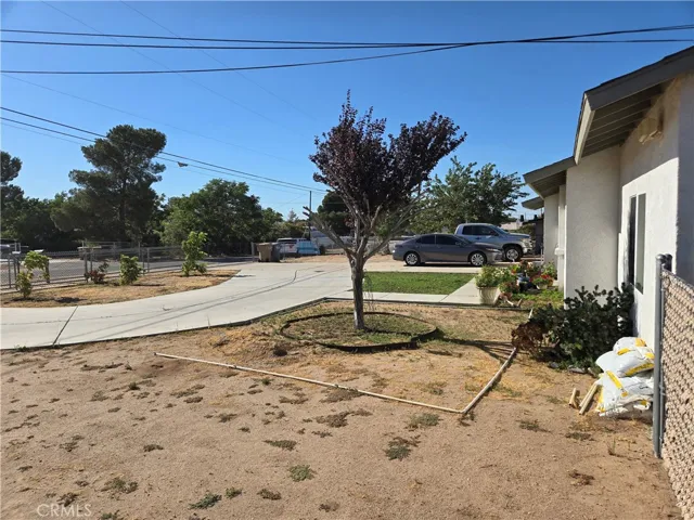 10387 Portland, Hesperia, California 92345