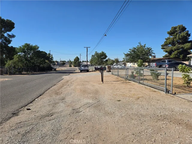 10387 Portland, Hesperia, California 92345