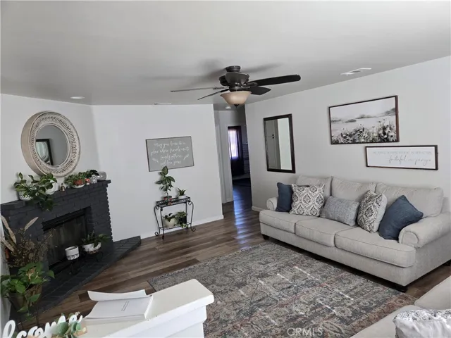 10387 Portland, Hesperia, California 92345