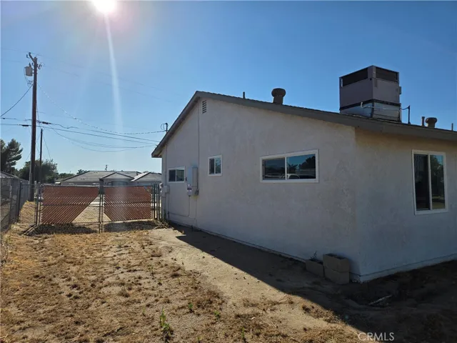 10387 Portland, Hesperia, California 92345