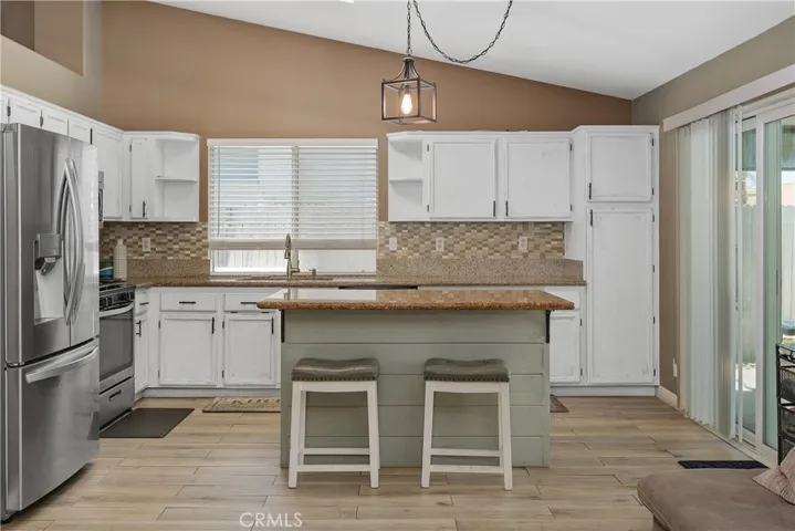 2916 Hampton, Hemet, California 92545