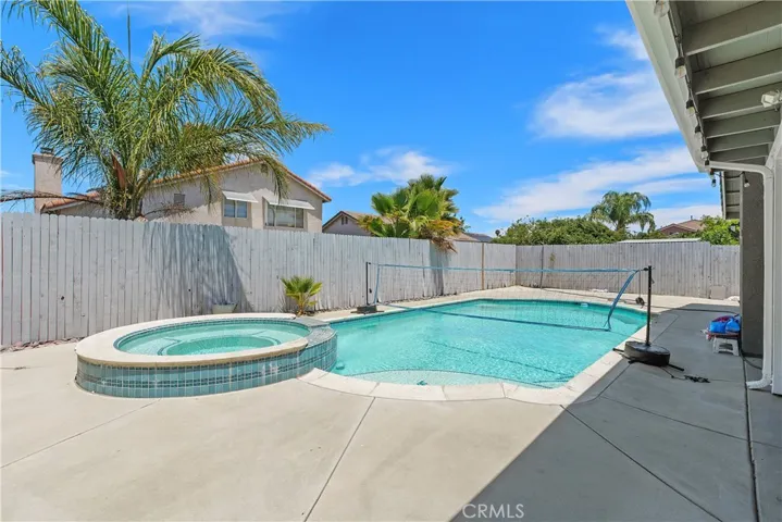2916 Hampton, Hemet, California 92545