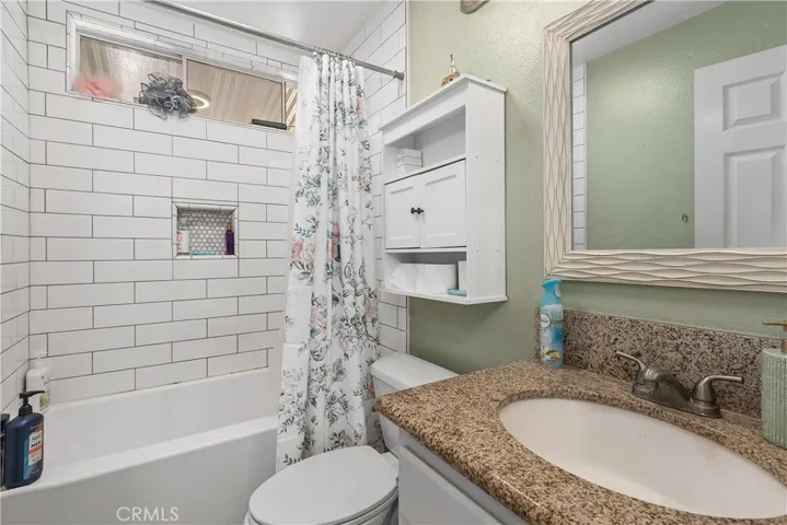 2916 Hampton, Hemet, California 92545