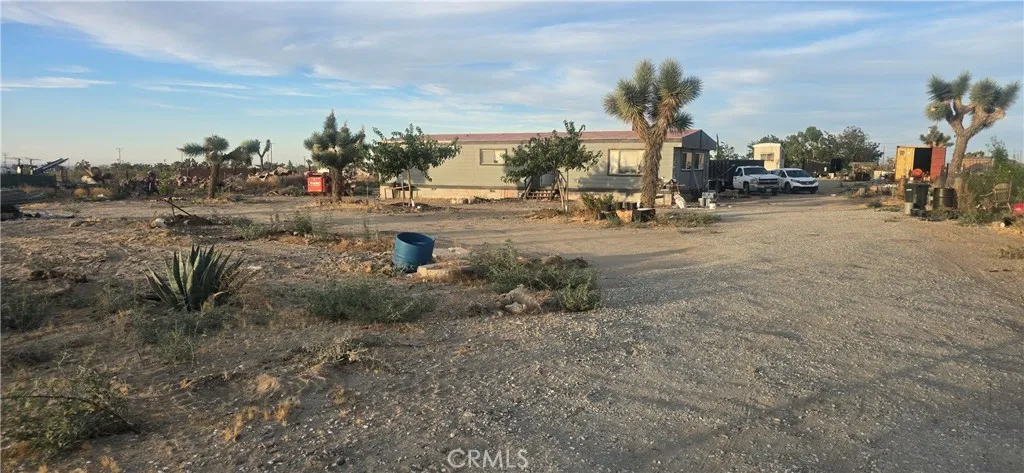 13475 Ailanthus, Phelan, California 92371