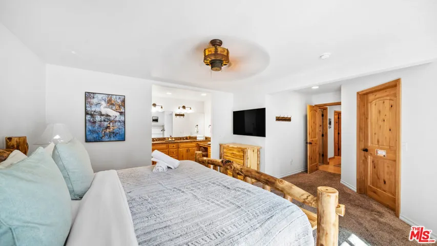 416 Mountainaire Lane, Big Bear, California 92315