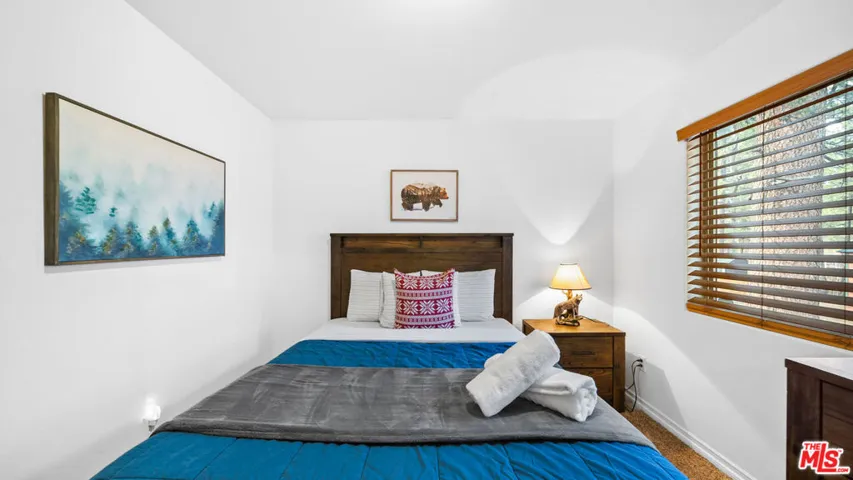 416 Mountainaire Lane, Big Bear, California 92315