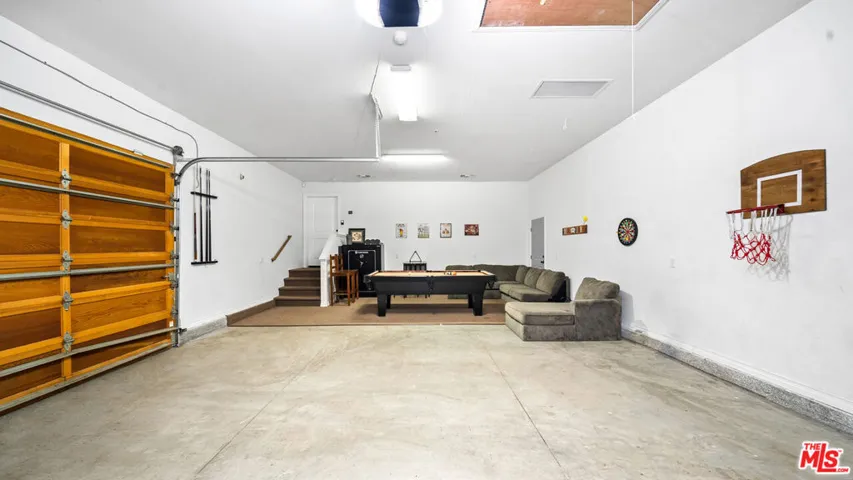 416 Mountainaire Lane, Big Bear, California 92315
