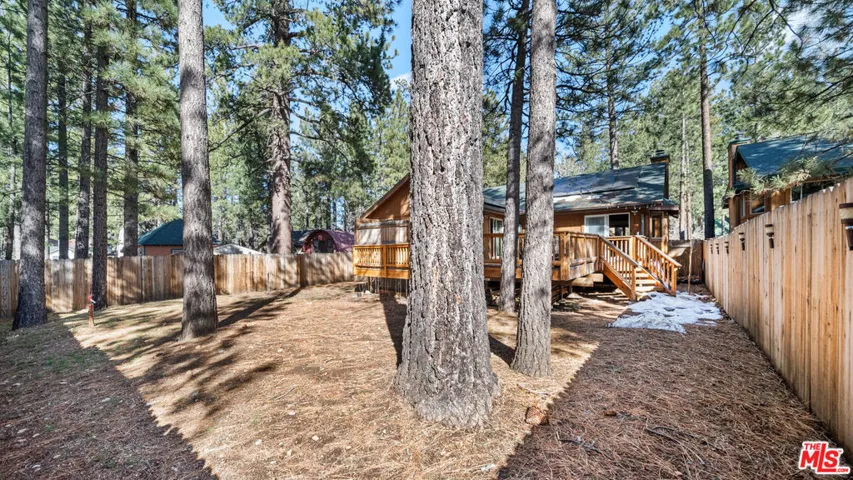 416 Mountainaire Lane, Big Bear, California 92315