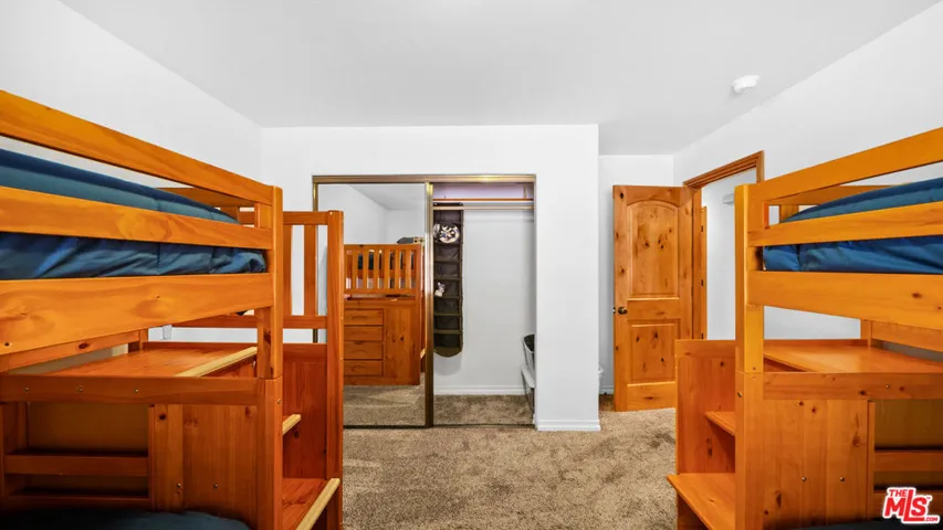 416 Mountainaire Lane, Big Bear, California 92315