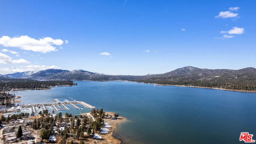 416 Mountainaire Lane, Big Bear, California 92315
