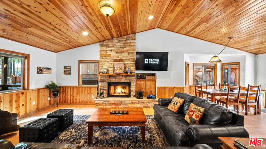 416 Mountainaire Lane, Big Bear, California 92315