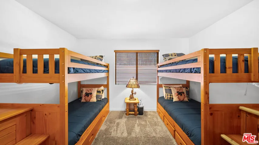 416 Mountainaire Lane, Big Bear, California 92315