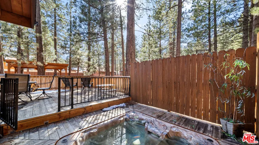 416 Mountainaire Lane, Big Bear, California 92315