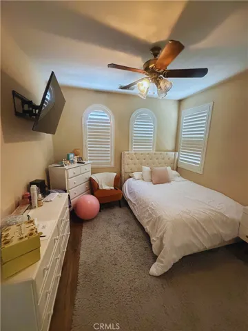 Room 1 - Image digitally enhanced with AI to remove the seller's personal items for privacy.