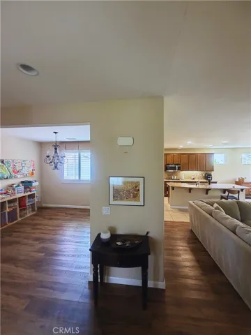 Image digitally enhanced with AI to remove the seller's personal items for privacy.