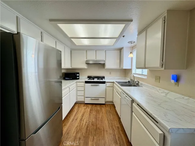 4115 Farquhar, Los Alamitos, California 90720