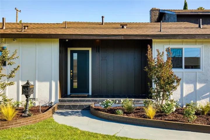 10092 Roselee Drive, Garden Grove, California 92840