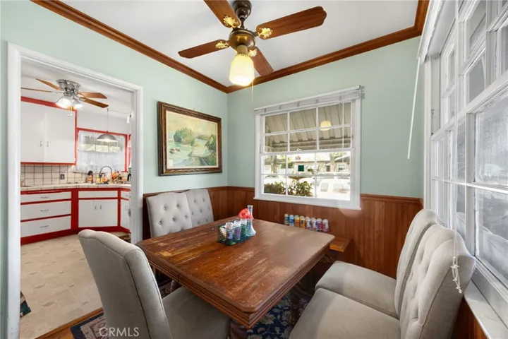 1517 W Borchard Avenue, Santa Ana, California 92704