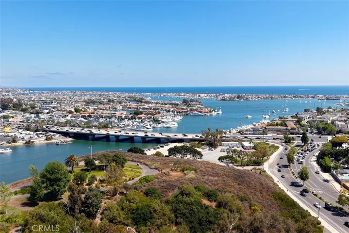 1842 Santiago, Newport Beach, California 92660