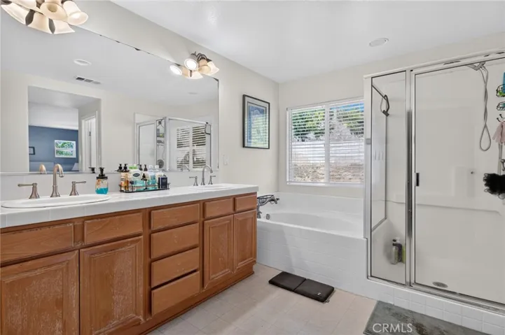 Bath 3 - Primary