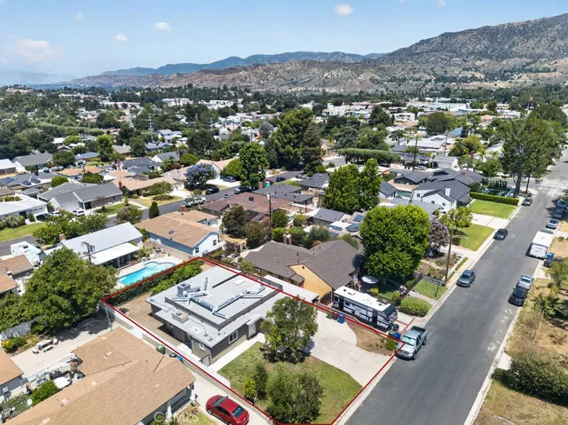 10227 Mcvine, Sunland, California 91040