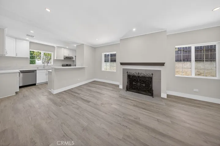 10227 Mcvine, Sunland, California 91040