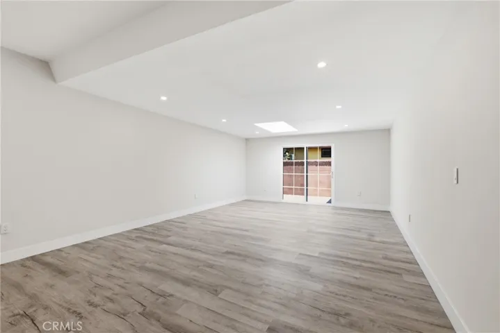 10227 Mcvine, Sunland, California 91040