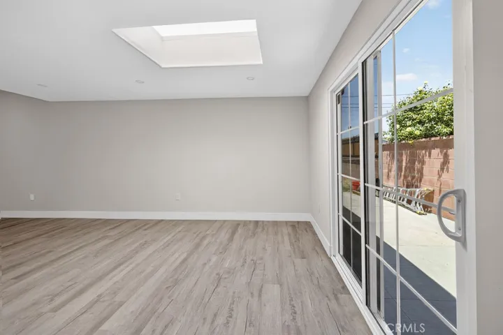 10227 Mcvine, Sunland, California 91040